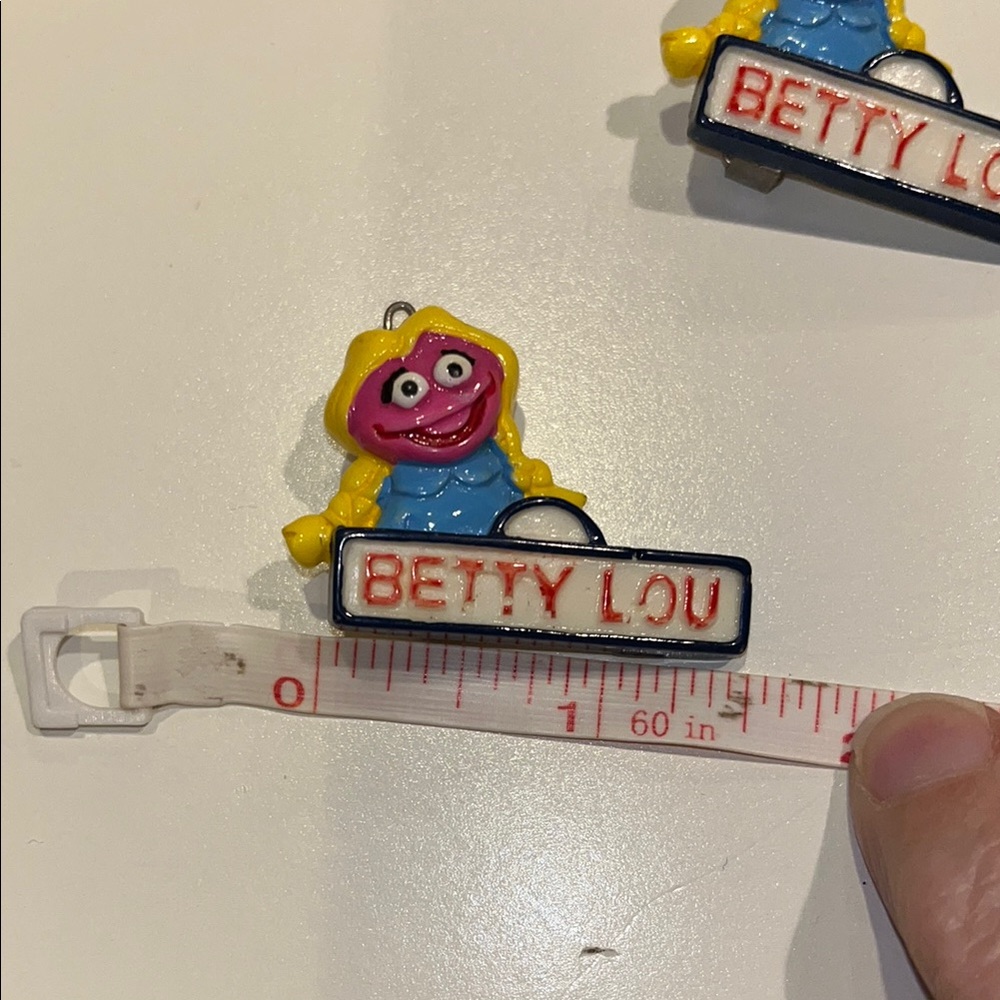 Vintage Betty Lou barrettes - Picture 6 of 6
